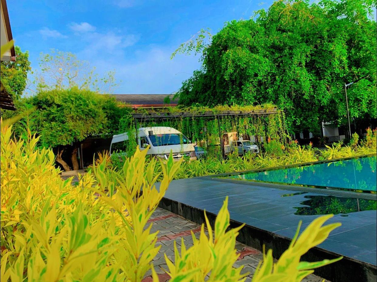 Ud Garden Hotel Kataragama Kültér fotó